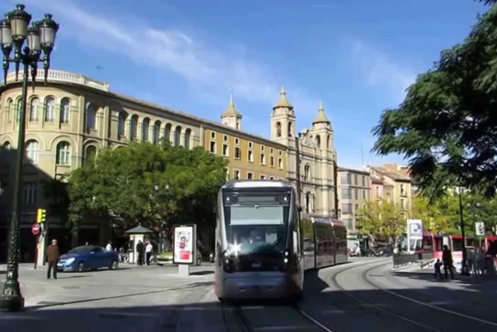 Ferienwohnung Loft Lvu En Saragossa Exterior foto